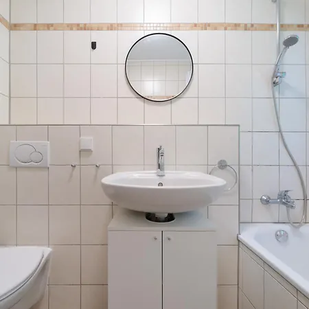 Monteurwohnungen - Romika - Naehe Trier - Grosser Parkplatz Semesterbostad